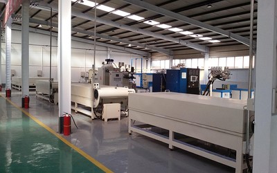 Atelier pour crible en polyuréthane et toile de criblage anticolmatante